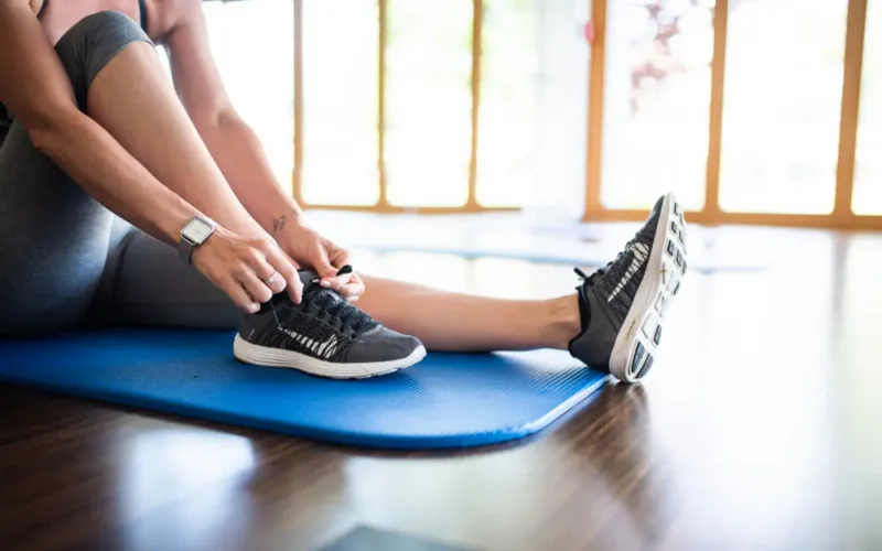 Woman Stretch — Grit Nutrition